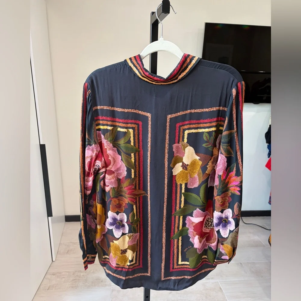 Farm Rio: Farm Rio Black Chenille Flowers Shirt - Picture 12 of 15